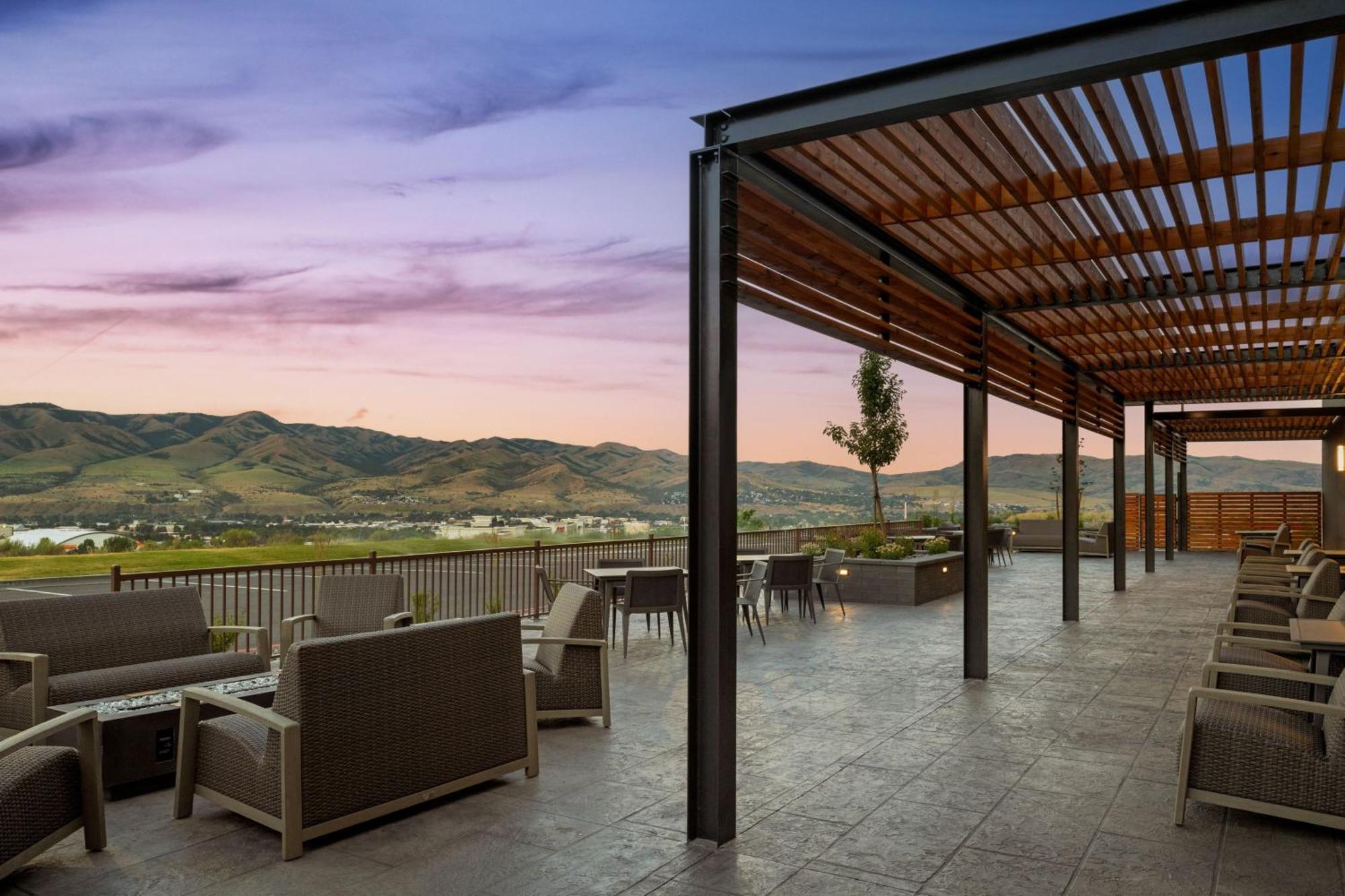 Courtyard By Marriott Pocatello Hotel Buitenkant foto
